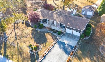 2007 Oakridge Dr, Ava, MO 65608