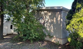 60 Flamingo Ave, Amherst, OH 44001