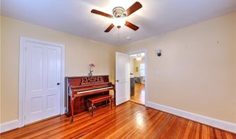 509 Middle Hwy, Barrington, RI 02806