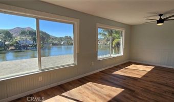 30658 Lakefront Dr, Agoura Hills, CA 91301