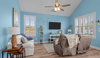 109 E Terminal Blvd, Atlantic Beach, NC 28512