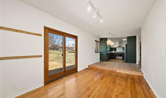 953 Redwood Dr, Apple Valley, MN 55124