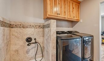 82 1st St Ct, Atkins, IA 52206