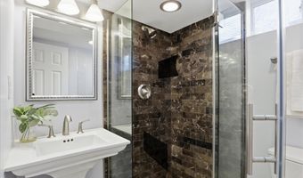 2238 ARLINGTON Ter, Alexandria, VA 22303