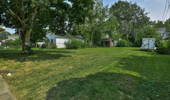 2310 E Woodlawn St, Allentown, PA 18109