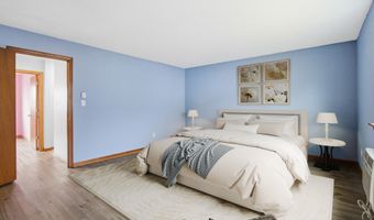 565 Clark Ave APT 17, Bristol, CT 06010