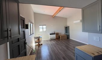 9188 W Gleed Station Rd, Ash Fork, AZ 86320