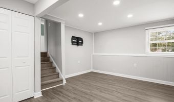 12715 LODE St, Bowie, MD 20720