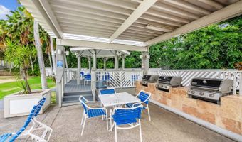 594 Mananai Pl 21T, Honolulu, HI 96818
