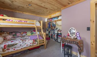 21 Crittenden Rd, Bradford, NH 03221