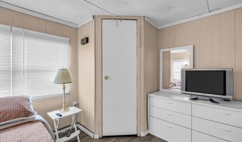 114 Redwood Dr, Barnegat, NJ 08005