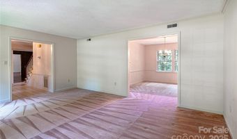 2011 E Barden Rd, Charlotte, NC 28226