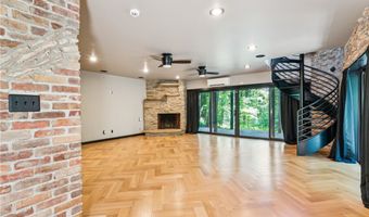 145 Center Grange Rd, Aliquippa, PA 15001