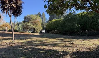 1300 HAMPTON Rd, Brookings, OR 97415