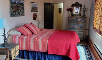 110 Los Rios Rd, Arroyo Hondo, NM 87513