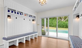 1 Harbor View Dr, Newport, RI 02840