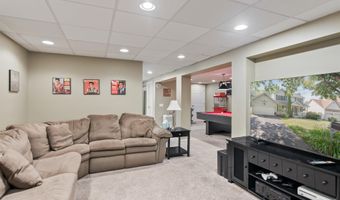 29 Grey Meadow Dr, Burlington, VT 05408