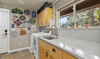 3192 NW Golf View Dr, Bend, OR 97703