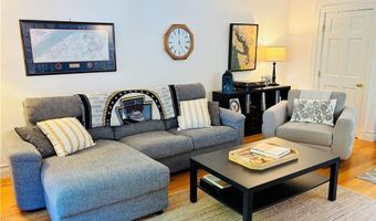 571 Bellevue Ave 2, Newport, RI 02840