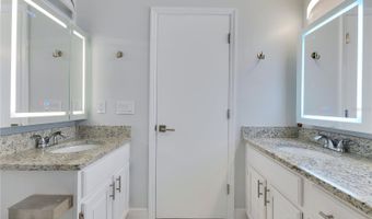 651 OAK HOLLOW Way, Altamonte Springs, FL 32714