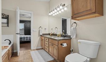1816 Puma Dr, Altus, OK 73521