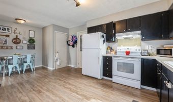 1525 Rapids St, Adel, IA 50003