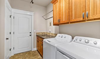 87957 10TH St, Veneta, OR 97487