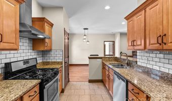 4 Pacifico Dr, Asheville, NC 28806