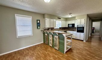 925 N Kirk St, Hico, TX 76457