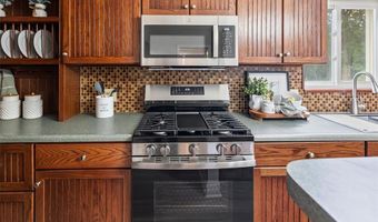 1605 Langdon St, Alton, IL 62002