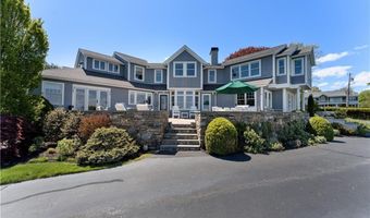 75 N Cliff Dr, Narragansett, RI 02882