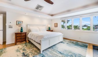 1319 Mokulua Dr, Kailua, HI 96734