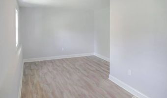 156 Cliffwood Ave, Aberdeen, NJ 07721
