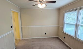 272 Meadow Rd, Asheboro, NC 27205