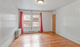 921 48TH St NE, Washington, DC 20019