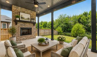 5102 SW Stanford Ct, Bentonville, AR 72713