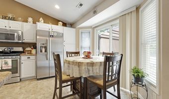 1403 Old Briar Trl, Auburn, IN 46706