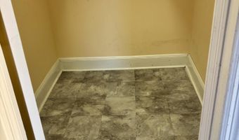 400 Deal Lake Dr 8F, Asbury Park, NJ 07712