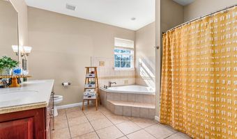 176 Jule St, Apalachicola, FL 32320