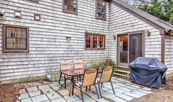9 KNAPTON St, Barrington, RI 02806