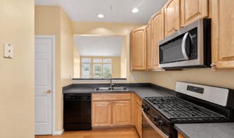 4911 VILLA POINT Dr 57, Aberdeen, MD 21001