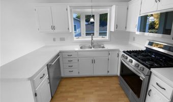 5657 144th St W, Apple Valley, MN 55124