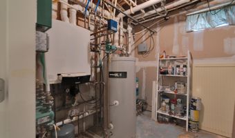 638 E Shore Dr, Acton, ME 04001