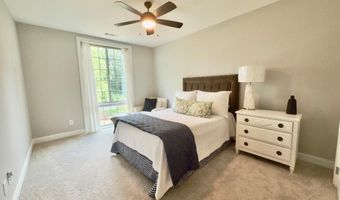 1718 W Farmville, Auburn, AL 36830