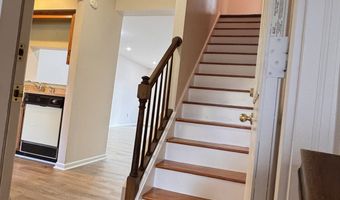 25 Janet Cir F, Bridgeport, CT 06606