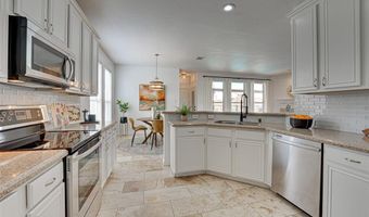4016 Lakeside Dr, The Colony, TX 75056