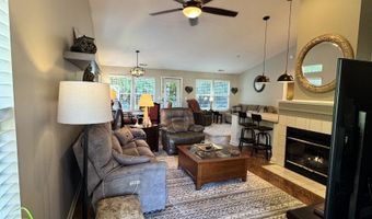 7327 Oak Knoll Dr, Indianapolis, IN 46217