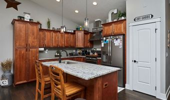 1417 S 11th St, Adel, IA 50003
