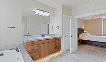 12708 ASPENWOOD Ln, Oregon City, OR 97045