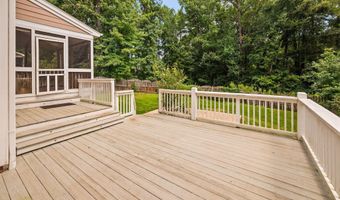 1212 Applethorn Dr, Apex, NC 27502